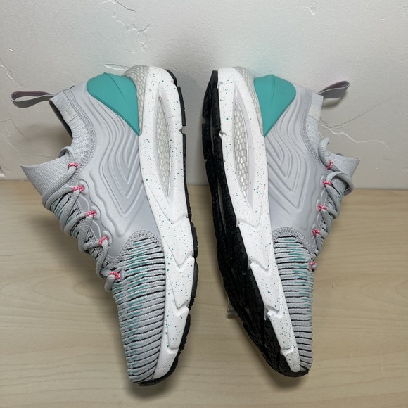 Under Armour UA HOVR Phantom 2 IntelliKnit Mens 9.5/W11 Running Shoes Grey Mint - Picture 4 of 6
